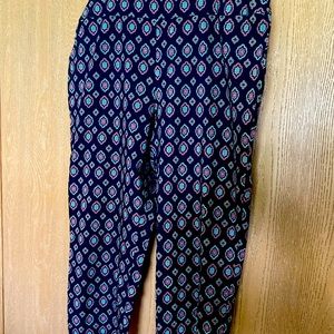 Women’s 16 Van Heusen capri pants